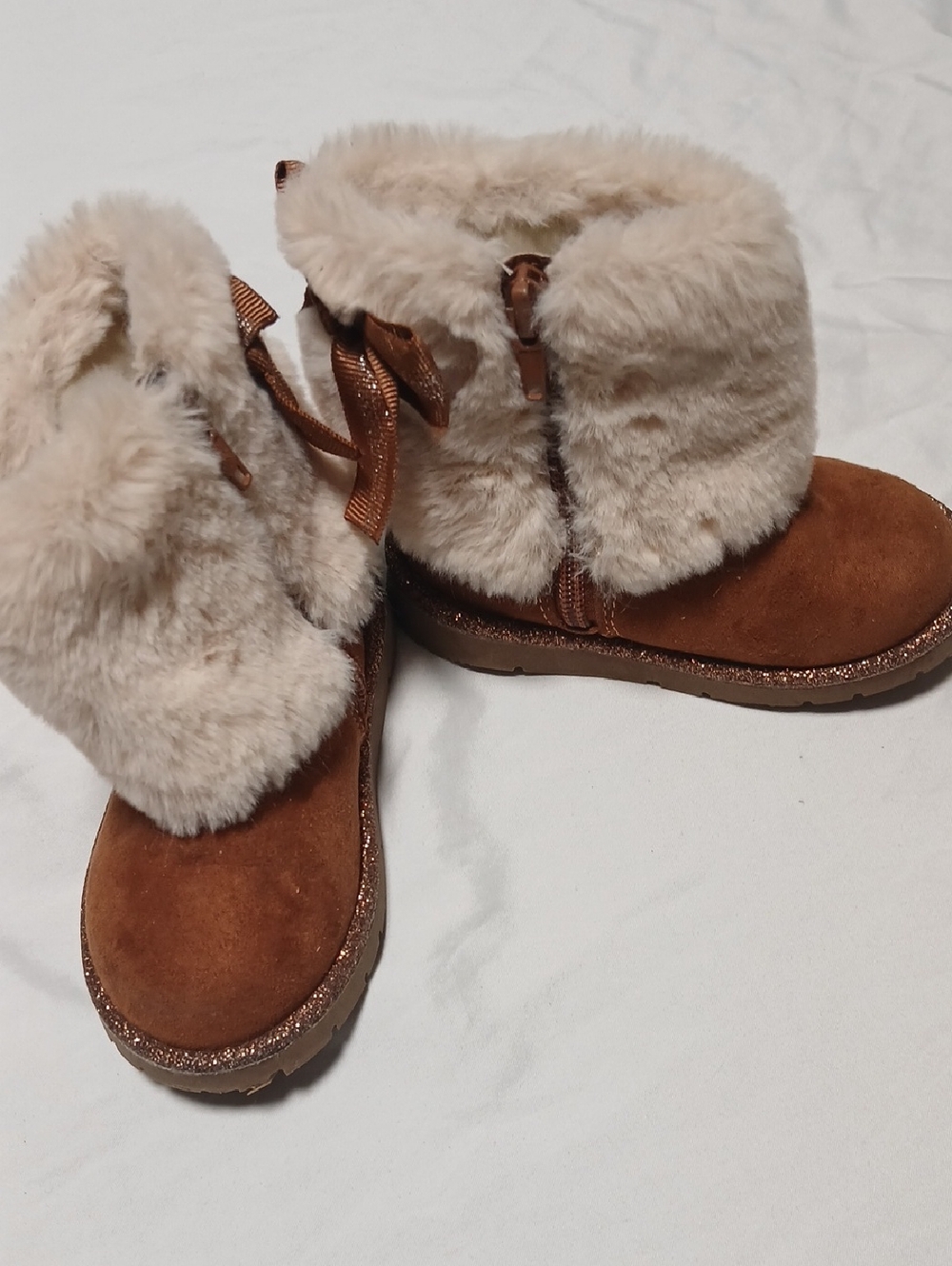 Girls Faux-Fur Tan Winter Boots with Sparkle Trim
